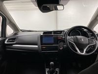 Begagnad Honda Jazz EX 102 HK (75 kW) 2016 Vit Halvkombi
