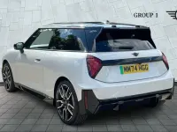 Used Mini Cooper SE Hatch 158 kW (215 HP) 2024 White Hatchback