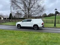 Used Toyota HiLux 150 HP (110 kW) 2021 White Pickup