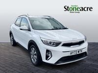 Used Kia Stonic 99 HP (72 kW) 2022 White SUV