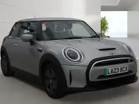 Begagnad Mini Cooper S Hatch 135 kW (184 HK) 2023 Silver Halvkombi