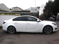Used Vauxhall Insignia SRi 136 HP (100 kW) 2015 White Hatchback