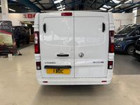 Used Vauxhall Vivaro S 90 HP (66 kW) 2016 White MPV