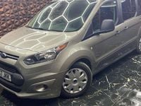 Usado Ford Tourneo Zetec 120 HP (88 kW) 2017 Carrinha