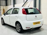 Used Fiat Punto Easy Plus 69 HP (50 kW) 2016 White Hatchback