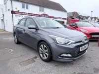 Begagnad Hyundai i20 SE 100 HK (73 kW) 2016 Grå Halvkombi