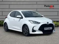 Used Toyota Yaris Design 113 HP (83 kW) 2024 White Hatchback