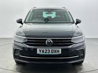 Begagnad VW Tiguan Life 150 HK (110 kW) 2023 Grå SUV