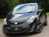Used Vauxhall Corsa Edition 100 HP (73 kW) 2014 Black Hatchback