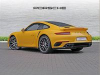 Usado Porsche 911 532 HP (391 kW) 2018 Amarelo Coupé