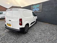Used Citroën Berlingo 100 HP (73 kW) 2019 White MPV