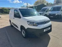 Używany Citroën Berlingo 75 KM (55 kW) 2020 Biały Minivan