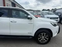 Used Toyota HiLux 150 HP (110 kW) 2020 White Pickup