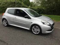 Used Renault Clio 201 HP (147 kW) 2010 Silver Hatchback