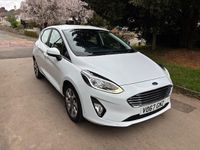 Used Ford Fiesta Zetec 100 HP (73 kW) 2017 White Hatchback