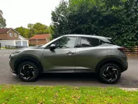Usado Nissan Juke N-Connecta 2024 Gris SUV