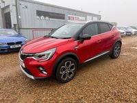 Used Renault Captur Version S 90 HP (66 kW) 2021 Red/black SUV