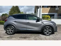 Gebraucht Renault Captur SE 142 PS (104 kW) 2022 Grau SUV