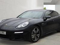 Used Porsche Panamera 300 HP (220 kW) 2015 Black Hatchback