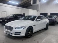 Used Jaguar XE Portfolio 180 HP (132 kW) 2017 White Sedan