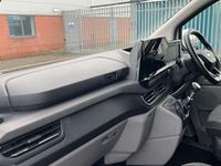 Used Ford Tourneo Zetec 136 HP (100 kW) 2024 White MPV