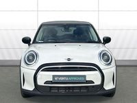 Used Mini Cooper Classic 156 HP (114 kW) 2023 White Hatchback