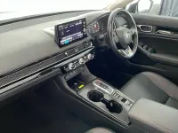Käytetty Honda Civic Advance 184 HP (135 kW) 2023 Valkoinen Viistoperä