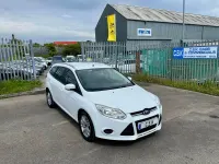 Used Ford Focus 2011 White Estate