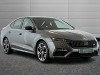 Usado Skoda Octavia vRS 200 HP (147 kW) 2023 Cinzento Citadino