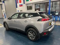 Begagnad Peugeot 2008 Active Premium 110 HK (80 kW) 2021 Grå SUV