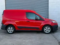 Usado Ford Transit Connect 75 HP (55 kW) 2016 Vermelho Monovolume