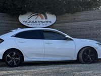 Used Honda Civic SR 120 HP (88 kW) 2019 White Hatchback