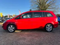 Used Vauxhall Zafira 2014 Red MPV