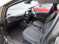Used Ford Fiesta Zetec 100 HP (73 kW) 2018 Grey Hatchback