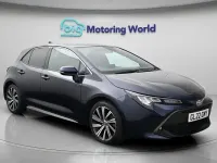 Usado Toyota Corolla Design 122 HP (89 kW) 2022 Azul Citadino