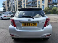 Used Toyota Yaris Multidrive S 99 HP (72 kW) 2012 Silver Hatchback