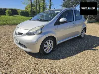 Used Toyota Aygo Platinum 67 HP (49 kW) 2008 Silver Hatchback