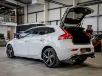 Begagnad Volvo V40 R-Design Pro 120 HK (88 kW) 2017 Vit Halvkombi