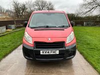 Used Peugeot Expert 90 HP (66 kW) 2014 Red Van