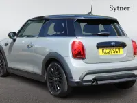 Begagnad Mini Cooper Classic 134 HK (98 kW) 2021 Grå Halvkombi