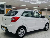 Used Ford Ka Plus Zetec 85 HP (62 kW) 2017 White Hatchback