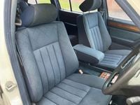 Used Mercedes E250 1994 Alpine white Sedan