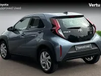Used Toyota Aygo X PURE 72 HP (52 kW) 2024 Blue SUV