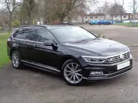 Used VW Passat R-line 150 HP (110 kW) 2018 Deep black pearl effect Estate