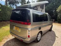 Used Nissan Elgrand 2017 Gold