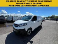 Used Vauxhall Vivaro 100 kW (136 HP) 2022 White MPV