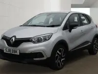 Used Renault Captur Dynamique 90 HP (66 kW) 2018 Silver SUV