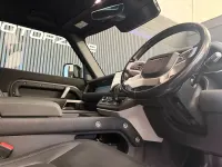 Usado Land Rover Defender Dynamic 250 HP (183 kW) 2022 Cinzento SUV