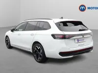 Used VW Passat R-line 272 HP (200 kW) 2025 White Estate