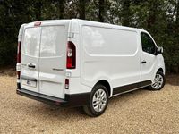Używany Renault Trafic 120 KM (88 kW) 2019 Biały Minivan